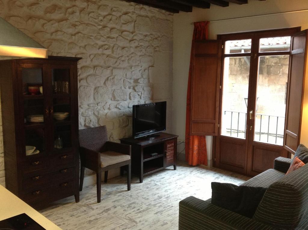 Apartamentos Rurales La Villa De Piedra Cartes Room photo