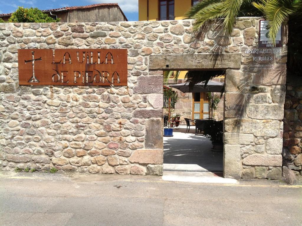 Apartamentos Rurales La Villa De Piedra Cartes Exterior photo